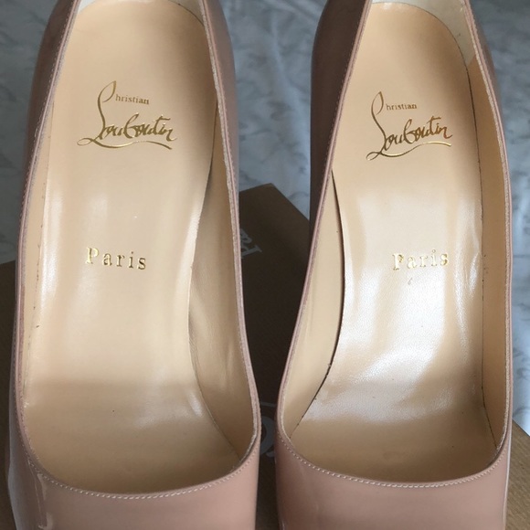 christian louboutin Heels - Picture 4 of 8